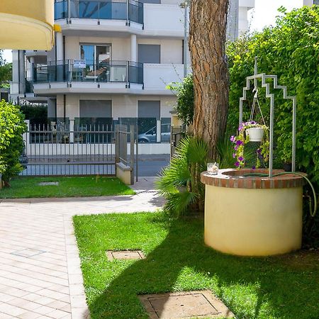 Residenza Raggio Apartment Riccione Luaran gambar