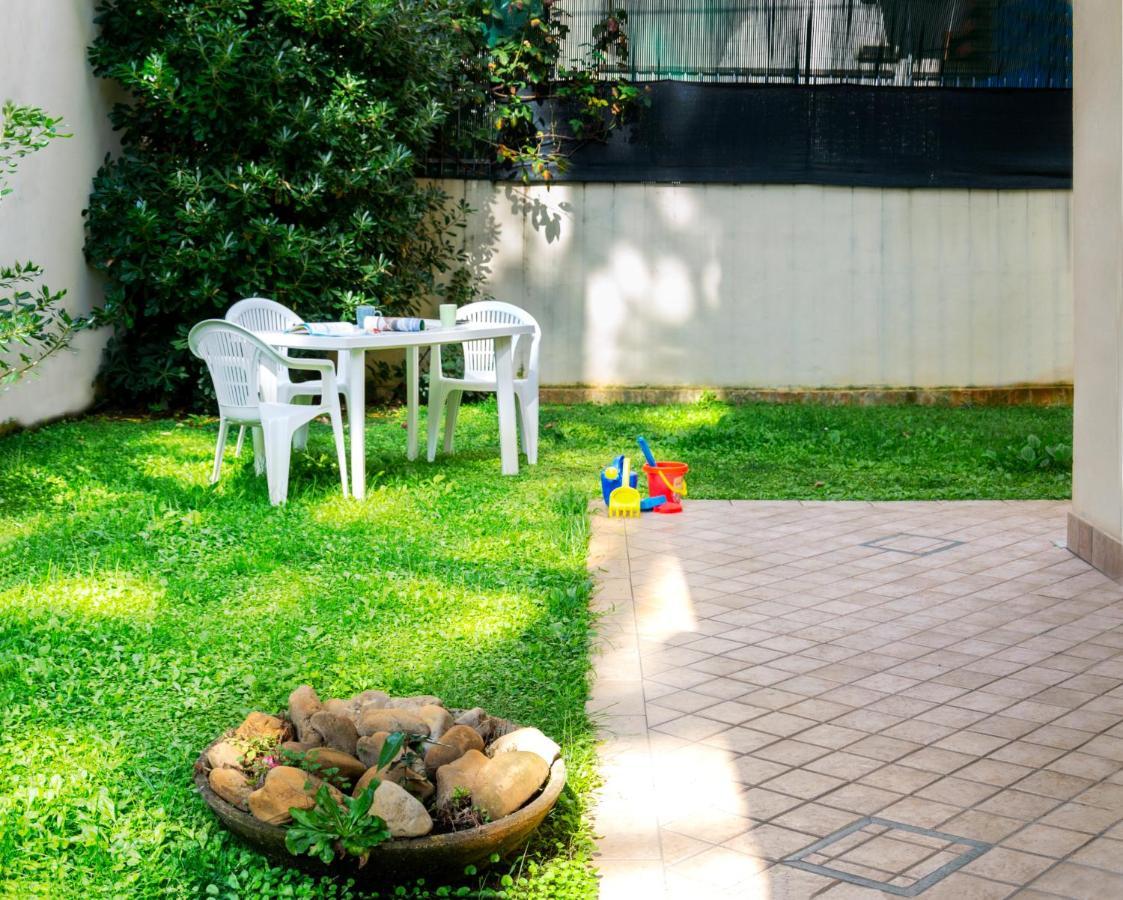 Residenza Raggio Apartment Riccione Luaran gambar