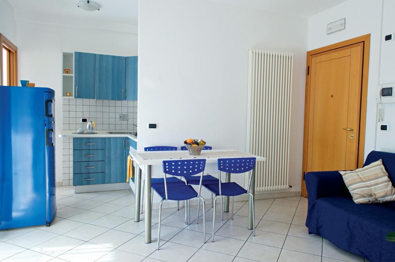 Residenza Raggio Apartment Riccione Luaran gambar