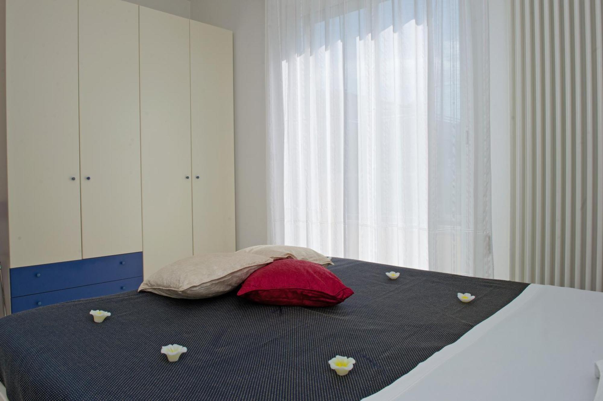Residenza Raggio Apartment Riccione Luaran gambar